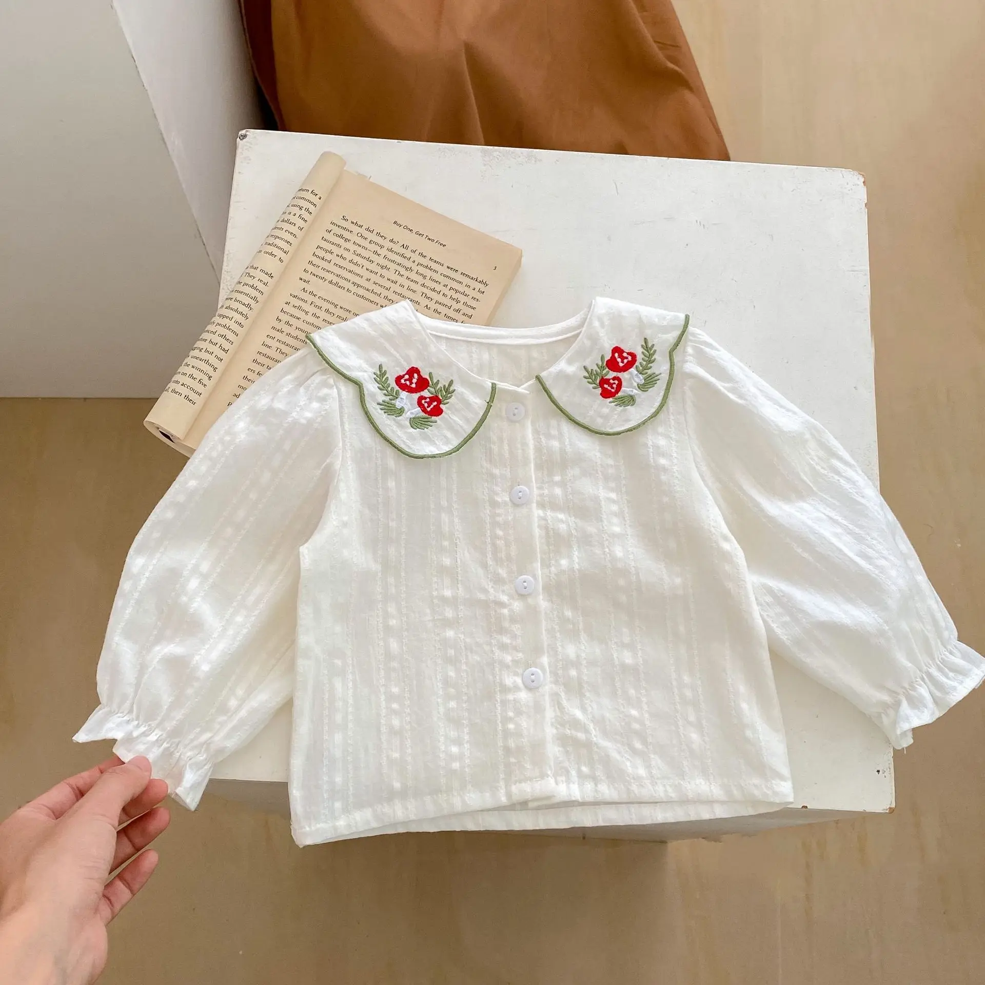 Spring New Baby Clothing GIRL\'s Fashion Versatile Embroidered Polo Collar Cardigan Top+Strap Pants 2-piece Set