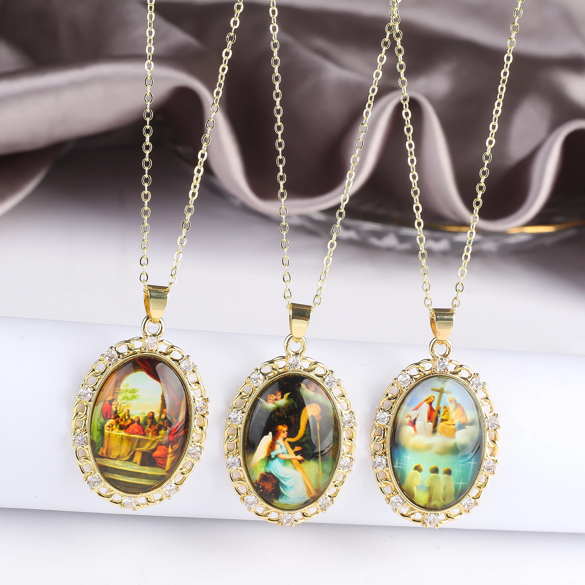 Prayer Religious Figure Cubic Zirconia Pendant Necklace Lucky for Man Woman Holiday Jewelry Gift Accessories Wholesale