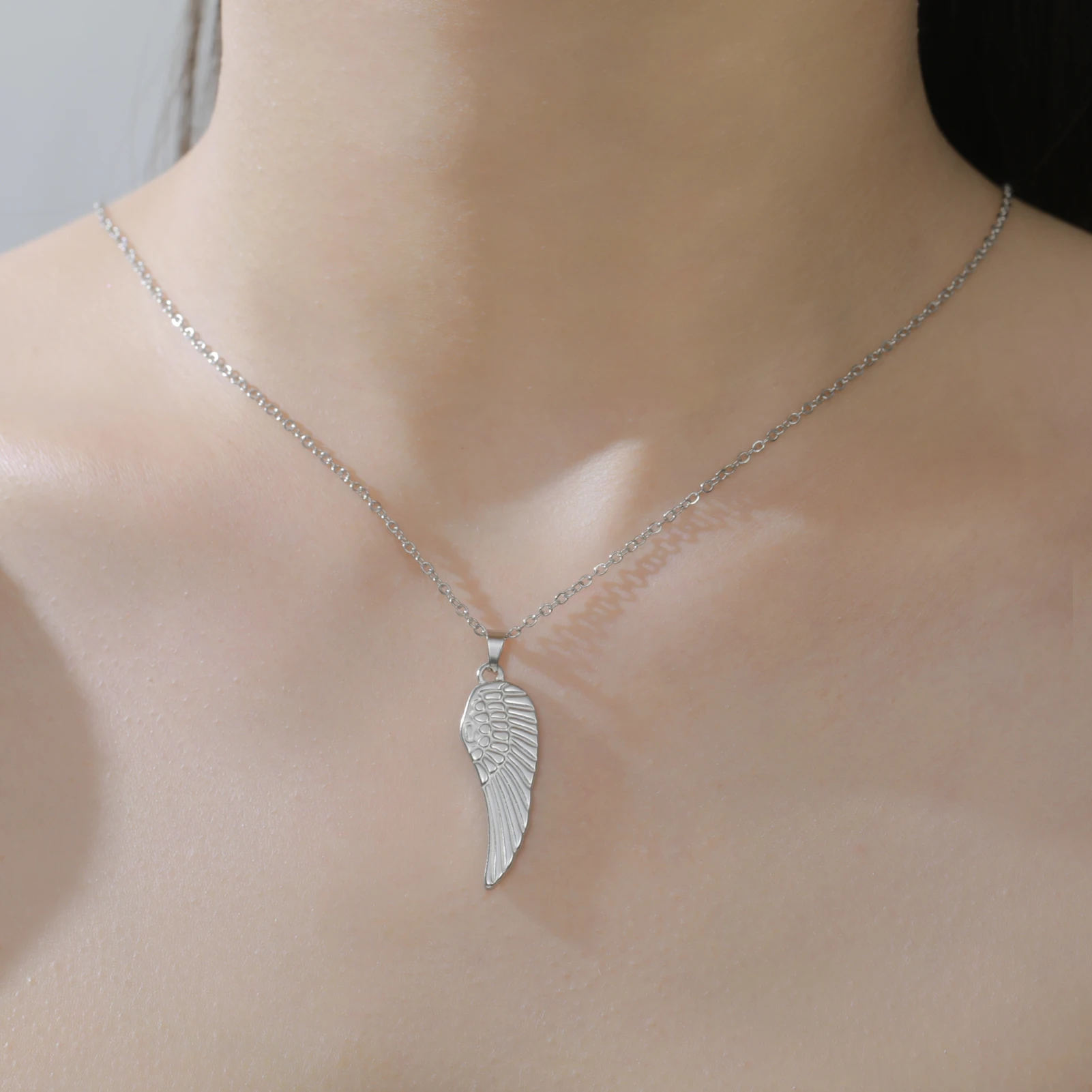 Kkjoy Engelsflügel-Anhänger-Halskette, einzigartige Handwerkskunst, Textur, Damenschmuck, Geschenke, Dating, Party, Anlässe, Fokus, Verbesserung des Charms – Detail 4