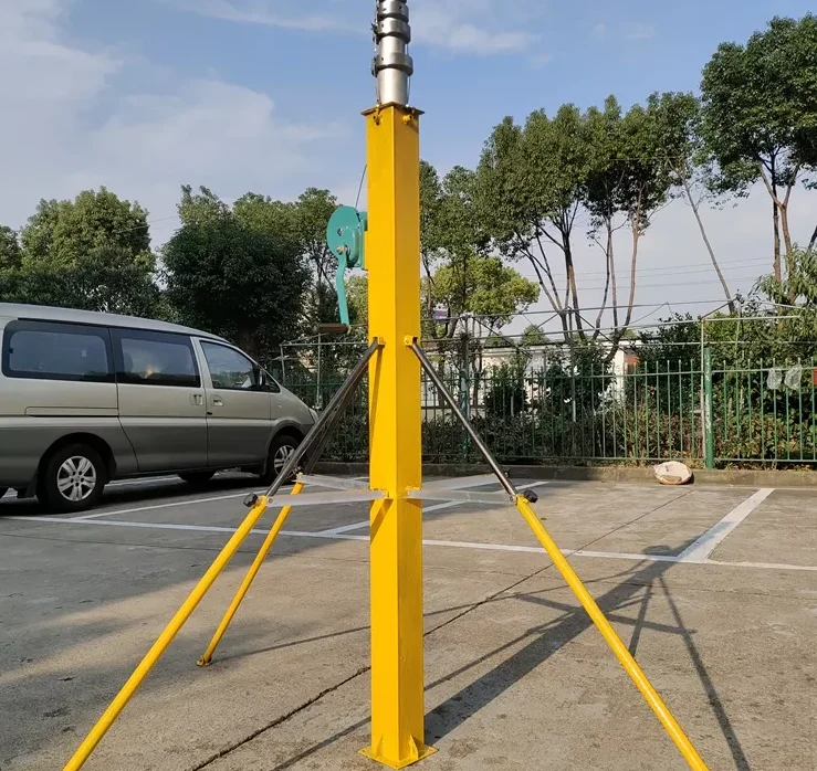 Portable Lightweight Retractable CCTV Camera Outdoor Retractable Manual Wind Winch Mast