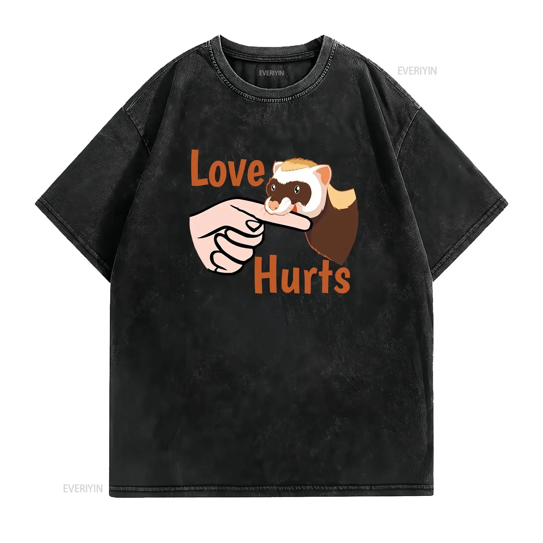 Love Hurts Cute Ferret Biting Finger T shirt vintage Washed Stretched Soft Versatile Comfortable streetwear Stylish homme