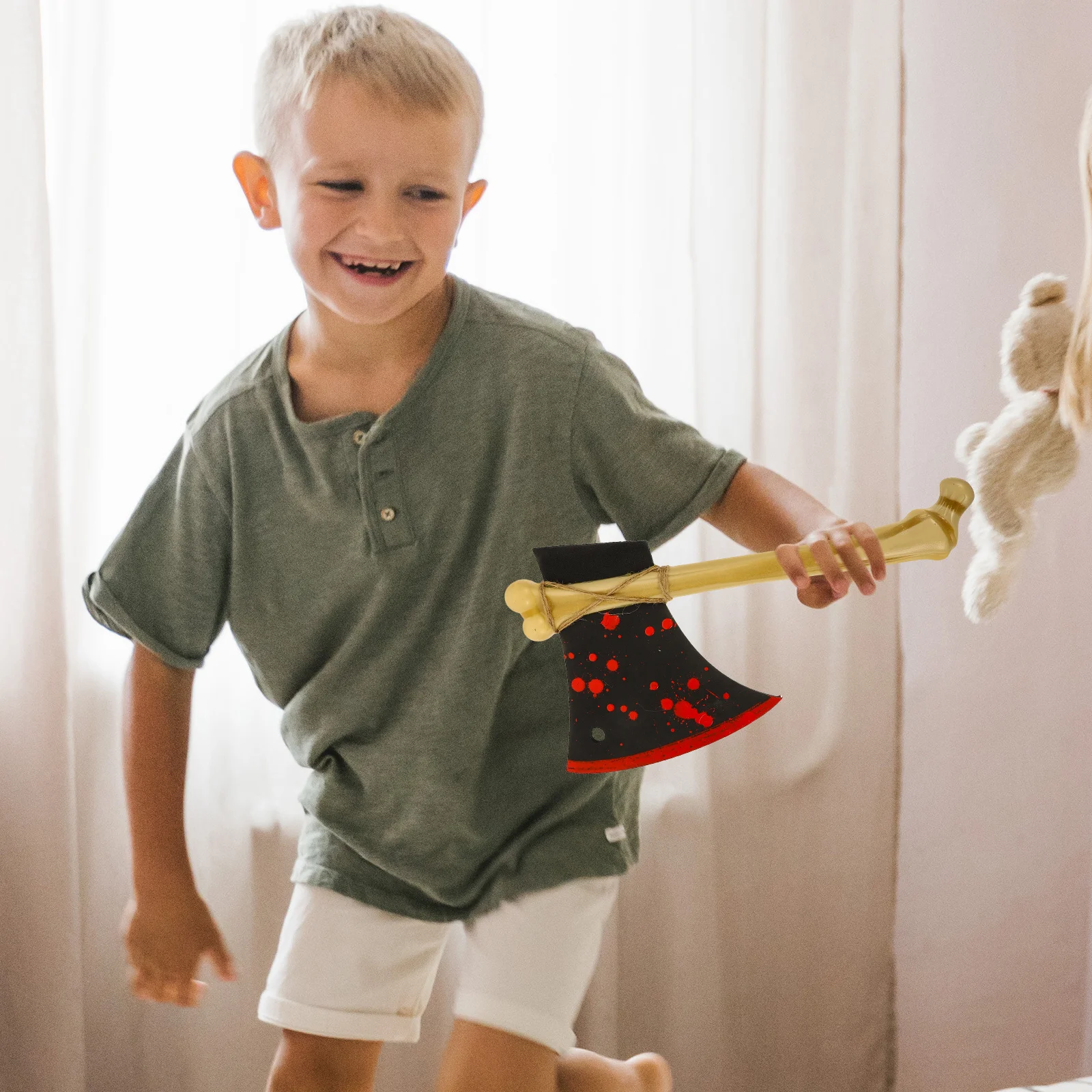 محاكاة الفأس الدعامة هالوين تأثيري ديكور الحفلات تصميم واقعي البلاستيك بوليمر المطاط آمنة متعة هدية الفأس حلية