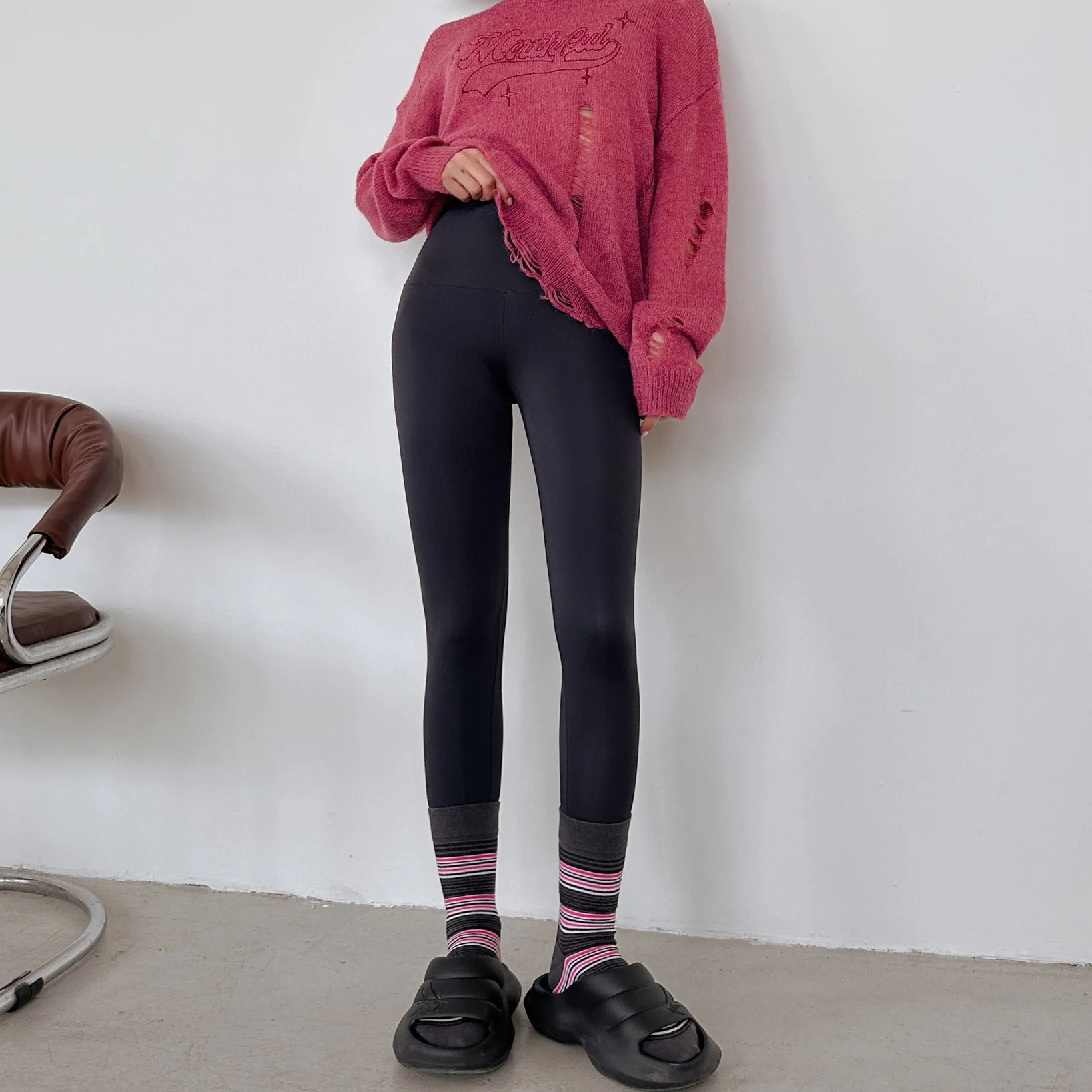 

Женские утепленные флисовые брюки для йоги с высокой талией, спортивные леггинсы для фитнеса, осенне-зимние новые утягивающие брюки с эффектом подтяжки ягодиц