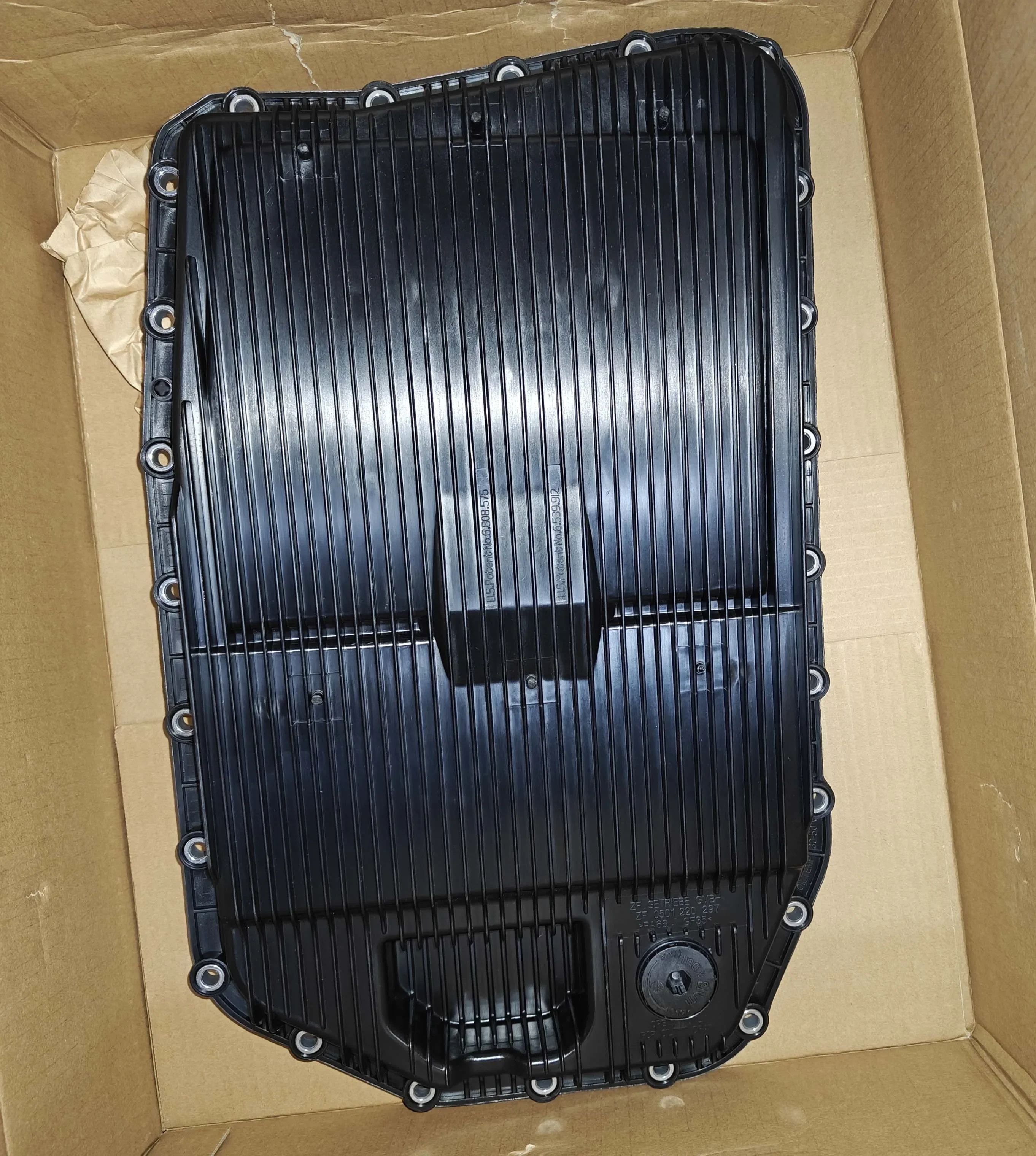 

Transmission Oil Pan For BMW X1 X3 X5 X6 E60 E71 E82 24117536387 24152333907 24347519357 24117571217