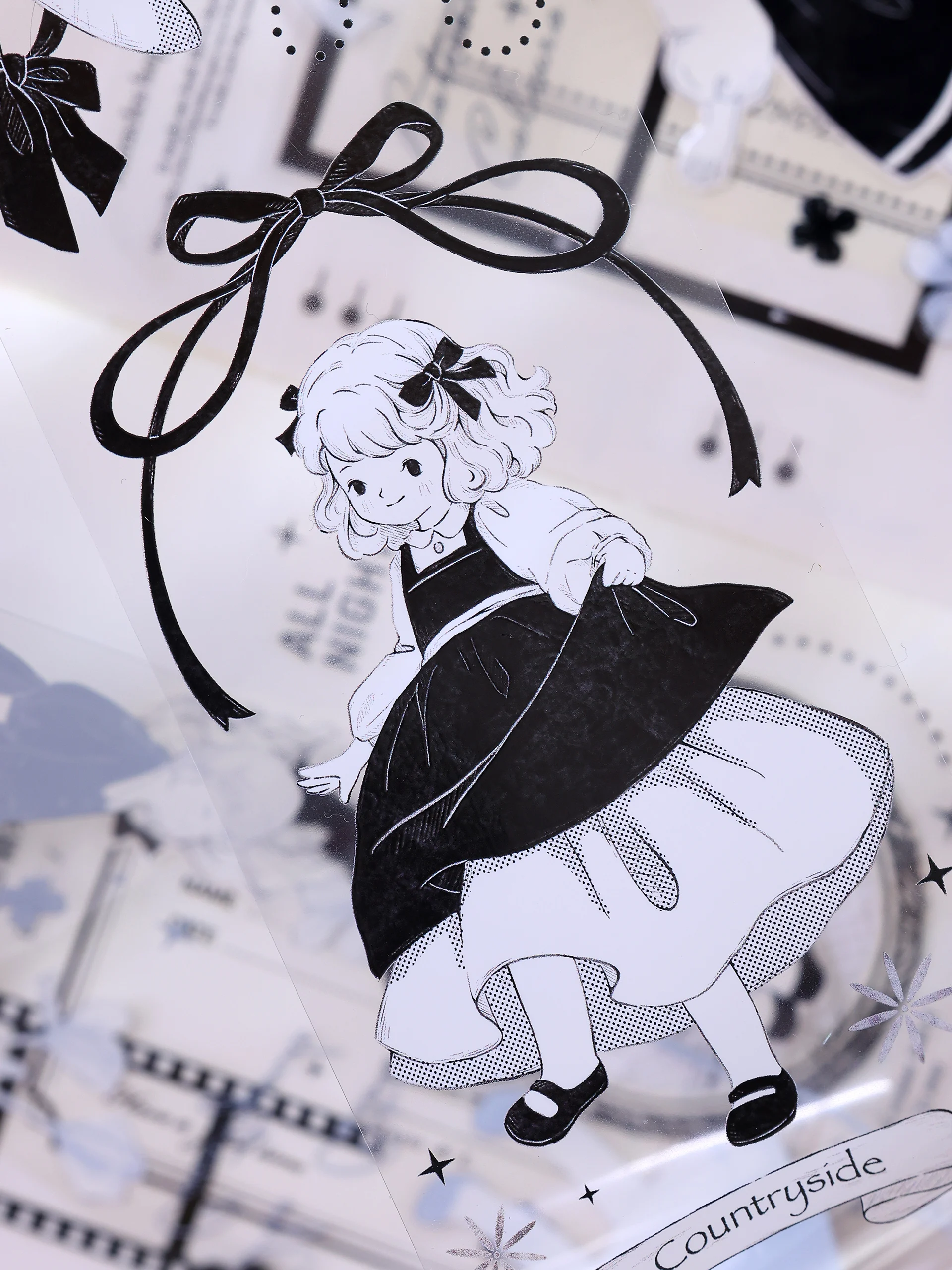 

Xiao Bai Jia [Xiaotianyuan] Light Retro Black and White cute girl Character Washi PET Collage Tape