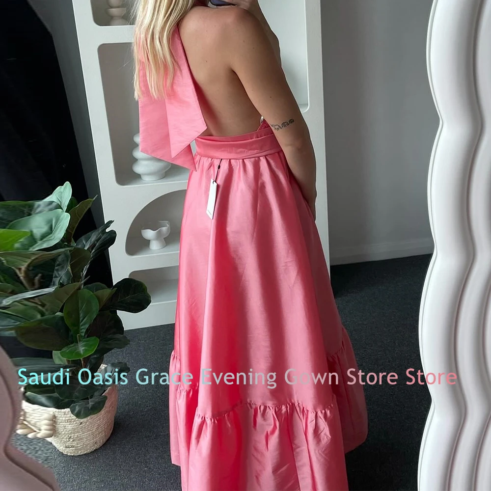 customizedFashion and High Quality A-Line Halter Sleeveless Evening Dress Backless Open Back Floor Length Celebrity Gowns