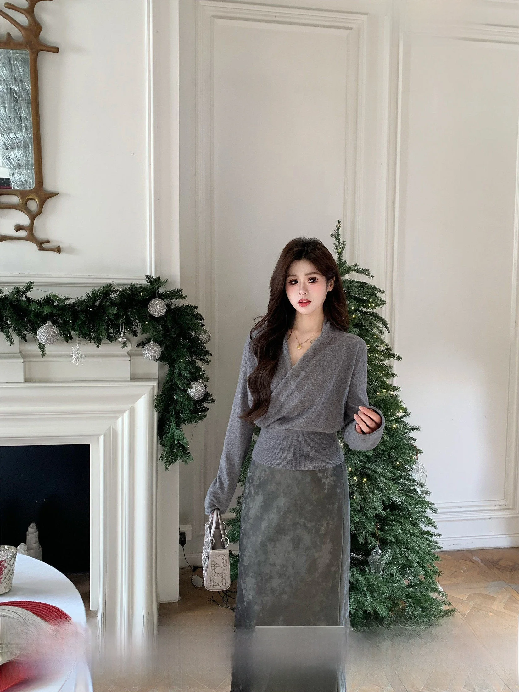 

Gray V-Neck Knitted Sweater Women's Winter Large Size Slimming Woolen Pullover Korean Style Loose Fit Long Sleeve Knitwear