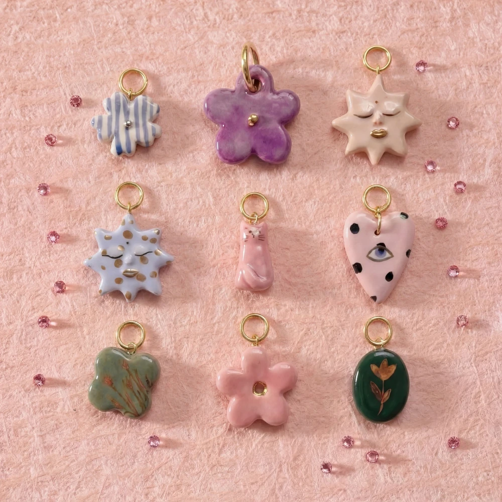 Neue minimalistische und trendige Blumen-, Kleeblatt-, Sonnen- und Katzen-DIY-Anhänger-Charms für die Schmuckherstellung – Detail 3