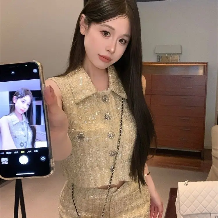 

2025 Women Tweed 2-Piece Set Sequin Polo Vest & High Waist Shorts Summer Outfit Luxury Matching Suit Casual Retro Style Fashion