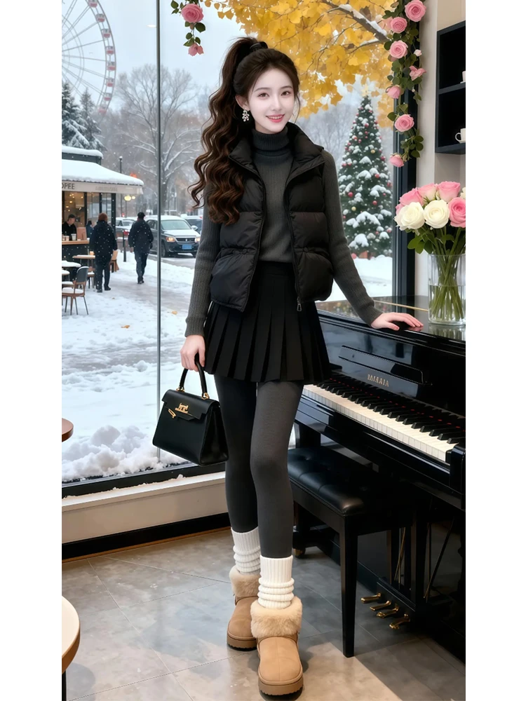 Warm Stylish Layered Sleeveless down Cotton Vest Women's New Autumn Winter Pure Color Vest Jacket Cleanfit Style Home Daily Wear