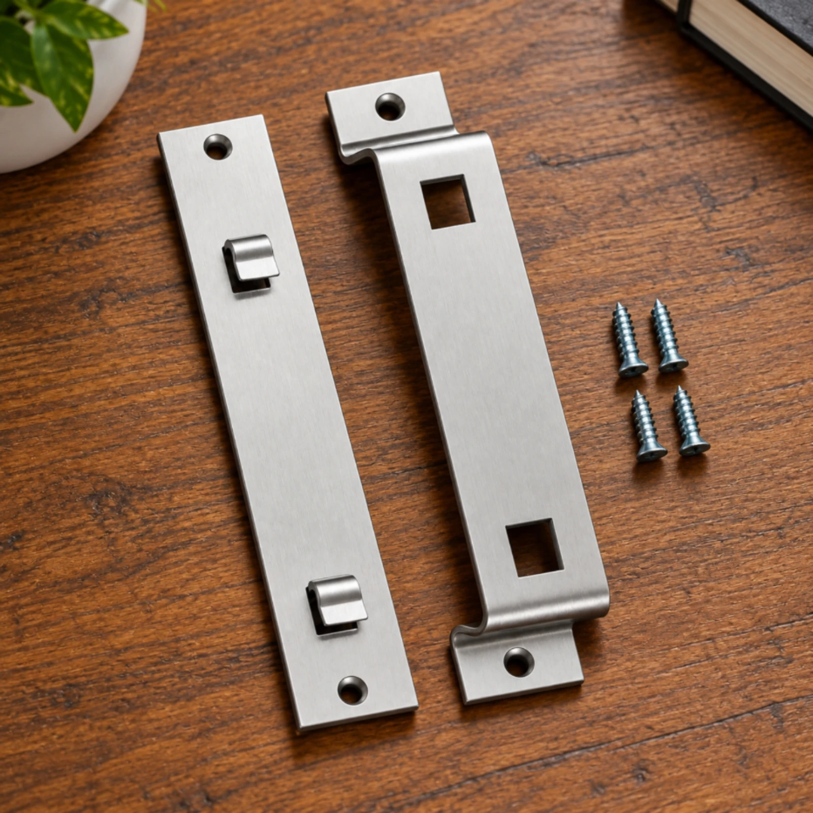 Stainless Steel Birdhouse Mounting Bracket Easy to Install Lift-off Birdhouse Bracket with Interlocking Hooks Sleek