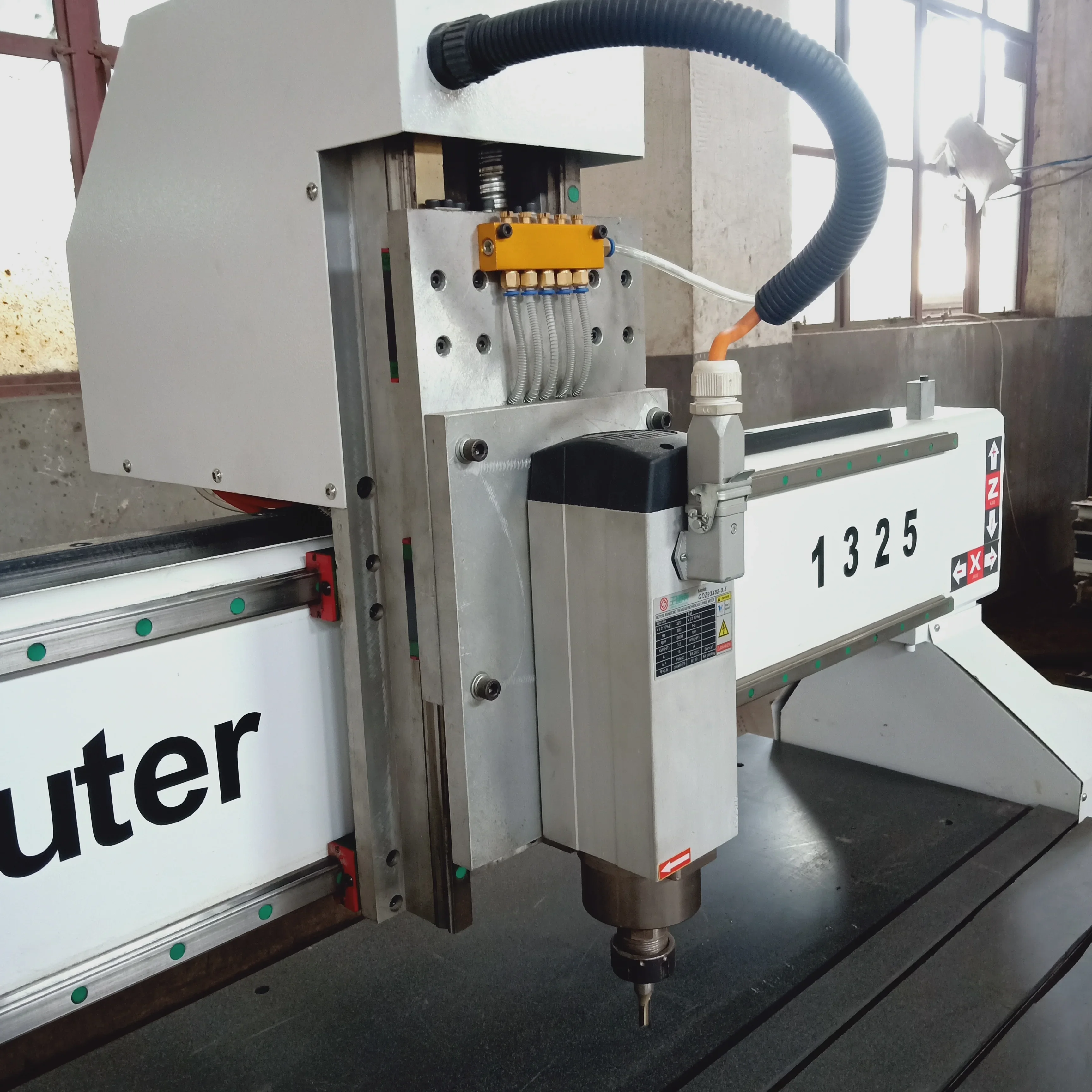 Hot Sale 1300*2500mm 4x8ft Wood Carving Machine Cnc Router 3 Axis 1325 Cnc Router Machine