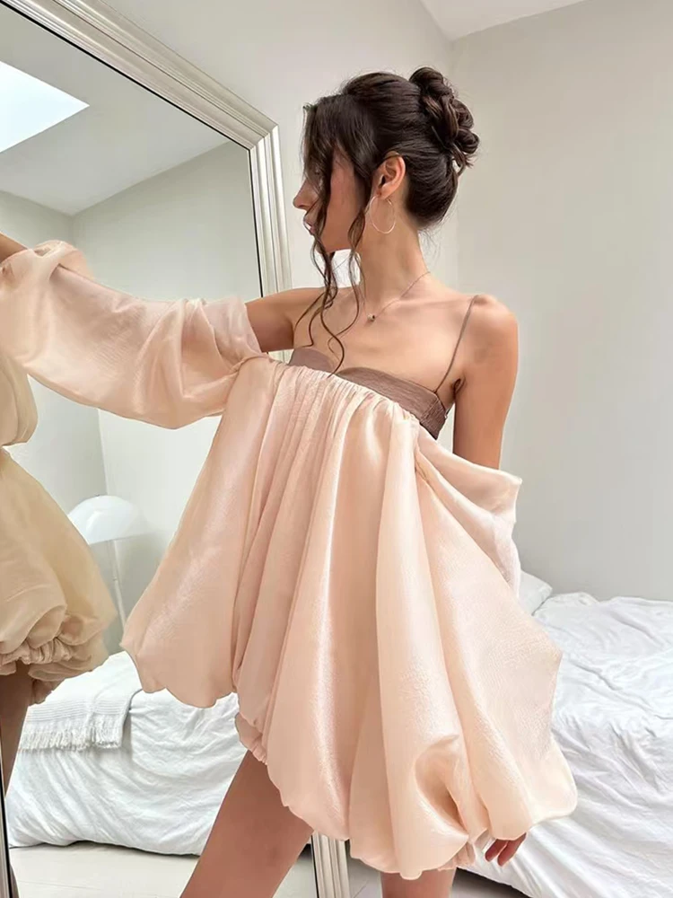 

Designer retro matching color with breast top halter fake two dresses 2025 spring women's fashion pleated hem loose skirt