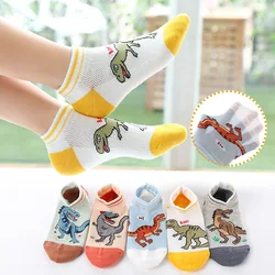 Calcetines deportivos de dinosaurio para niños, medias suaves informales, transpirables y cómodas para estudiantes de 1 a 12 años, 5 pares por lote, novedad de verano 2024
