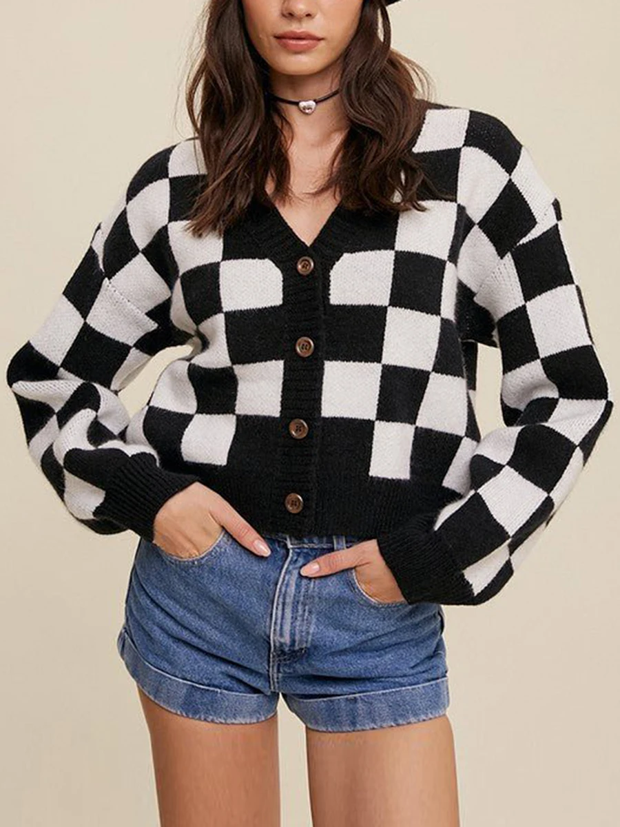 Women s Plaid Print Cropped Cardigan with V-Neckline Long Sleeves Button Closure and Knit Fabric for Casual Street Style