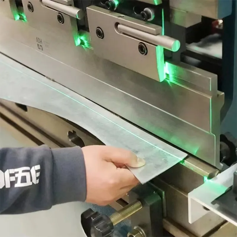 أداة محاذاة زاوية الانحناء بالليزر بأسعار اقتصادية، ملحق عالي الجودة لأدوات آلة الفرامل المضغوطة في المخزون #6