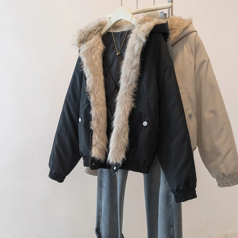 

2025 New Sportswear New Loose Motorcycle Punk Fur Collar Jacket Couple Winter Warm Clothing Women Retro Simple Plush Coat