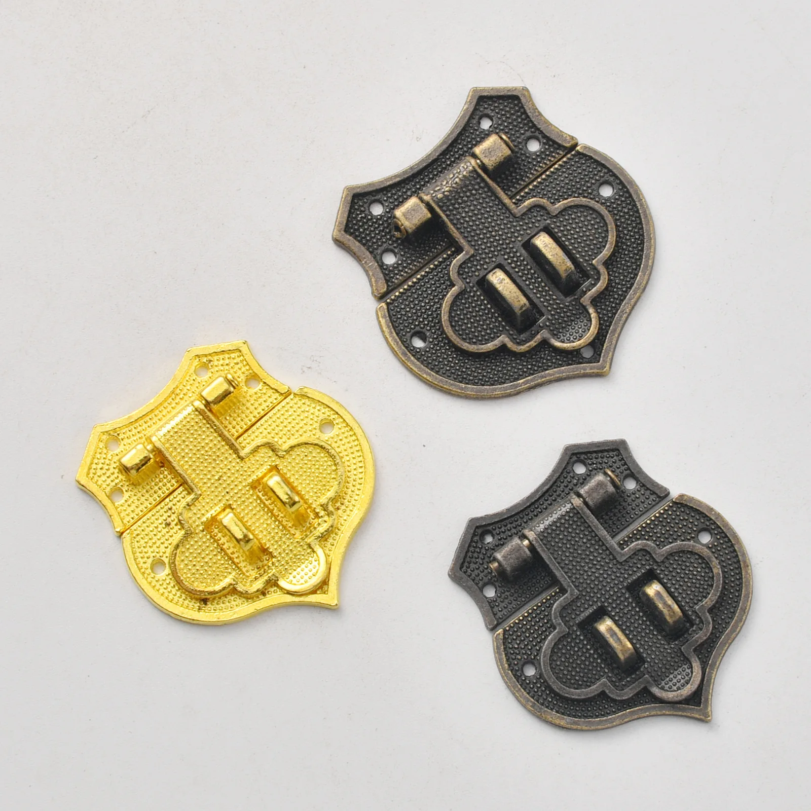 New Chinese peach heart buckle, luggage gold furniture alloy box, ancient wooden brocade box