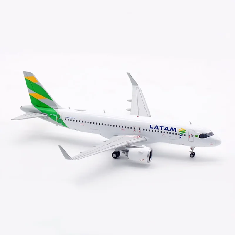 JC Wings Diecast 1:200 Scale LATAM Airline A320NEO PR-XBG Aircraft Simulation Alloy Finished Souvenir Hobby Collection Toy Gift