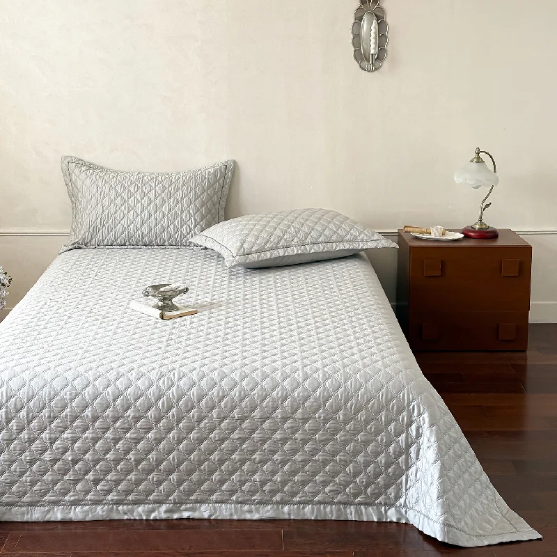 3Pcs Cooling Quilt Set Summer, Double-Sided Silky Soft Quilted Bedspread Coverlet, Solid Color Lightweight Breathable Bedding