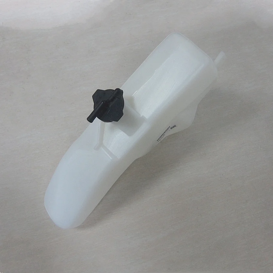 Car accessories LF4J-15-351 cooling system radiator expansion bottle for Mazda 6 GH Atenza 2.0 2007-2012