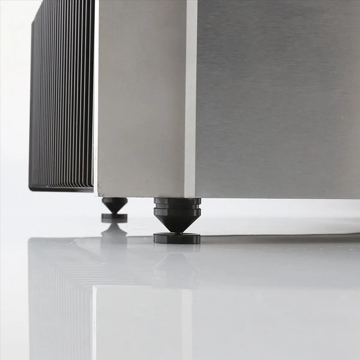 Y69A 16 Set Speaker Stand Feet Foot Pad Aluminium Alloy Metal Spikes Cone Floor Foot Nail Black