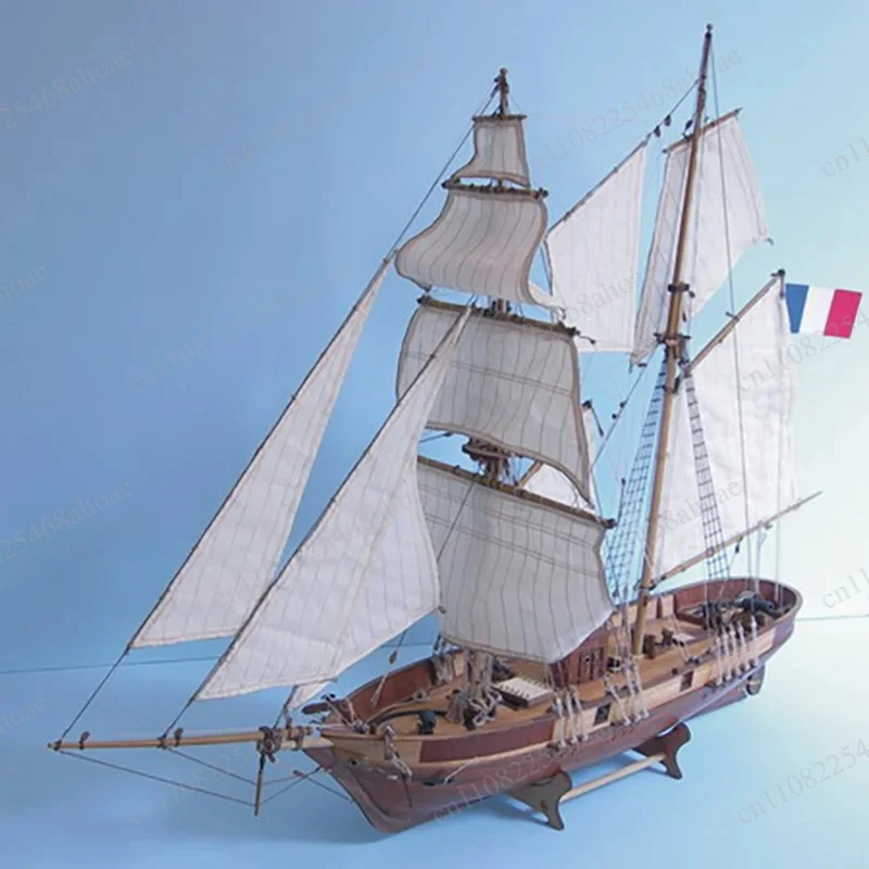 Le Hussard 1848 1/55 Scale Wooden Sailboat Model Building Kits France Classic Wooden Ship Model