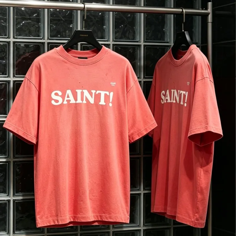 Vintage Washed Red Short Sleeve Saint Tshirts Crack Irregularly Arranged Letter Round Neck Top Tees Men Women Summer Streetwear
