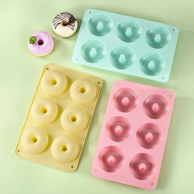 Multi Cavity Heat Resistant Silicone Donut Mold Reusable Non Stick Baking Mold for Homemade Baked Treats