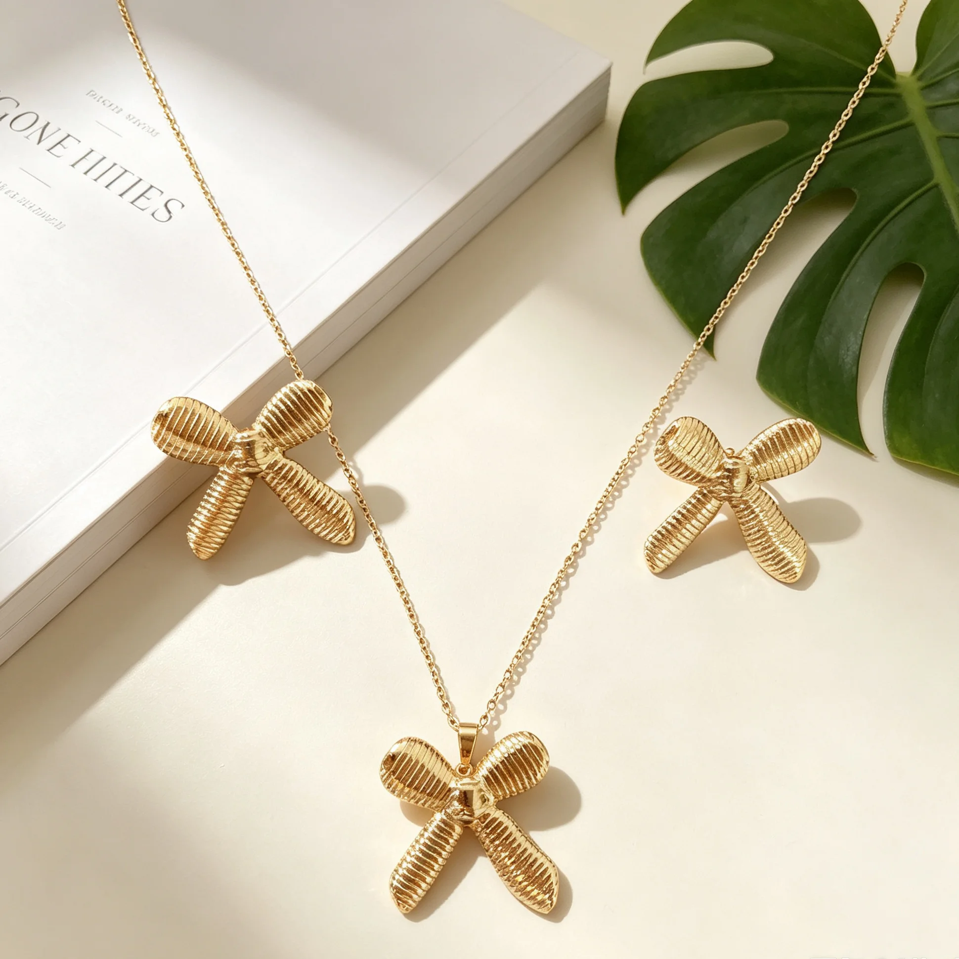 1Set Vertical Striped Bow 2Pcs Jewelry Set, Textured 3D Bow Necklace Stud Earrings For Women Daily Office Wear