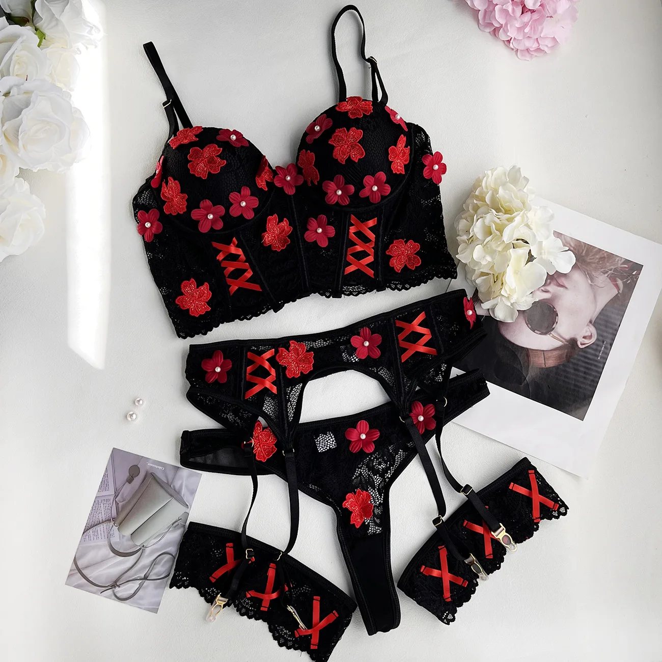 

Heavy industry craft Undergarment flower hand-stitched undergarment set.4 sets. Sexy lingerie red hand-stitched floral embroider