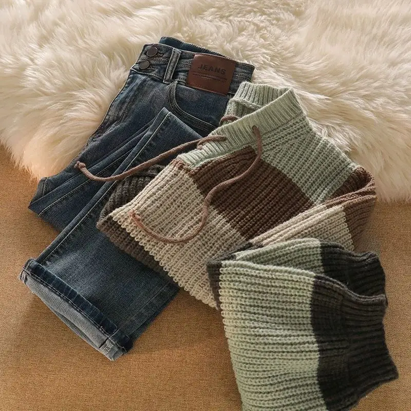 Korean Style Fashionable Suit with Lace Up Stripes Short Knit Sweater Women's Wide Leg Straight Leg Jeans Two-piece Set