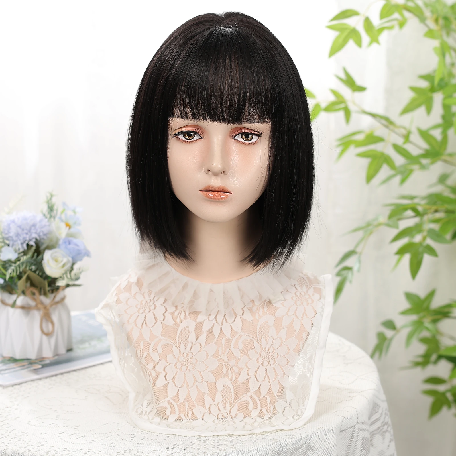 باروكات صناعية سوداء قصيرة باروكة شعر مستقيمة مع غرة شعر بوب للنساء تستخدم باروكات من الألياف المقاومة للحرارة للحفلات التنكرية اليومية