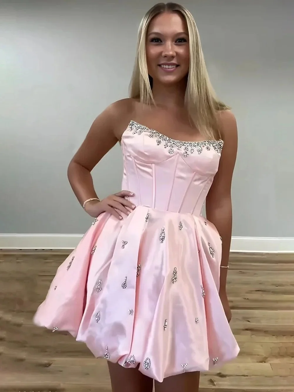 MD New Modern Beading Satin Mini Prom Gown 2025 Sleeveless Homecoming A-line robes de cocktail Birthday Dress Customized 2025