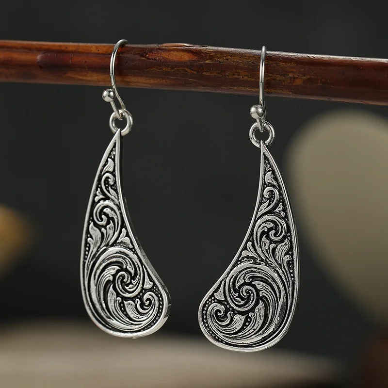 Bohemian Relief Curled Grass Pattern Hanging Earrings For Women Vintage Silver Plated Earrings Fashion Jewelry Accessory