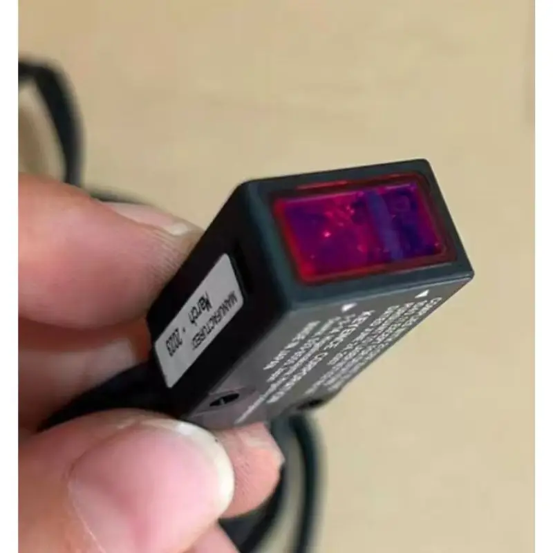 95% neu, Keyence-Sensor, LV-NH42