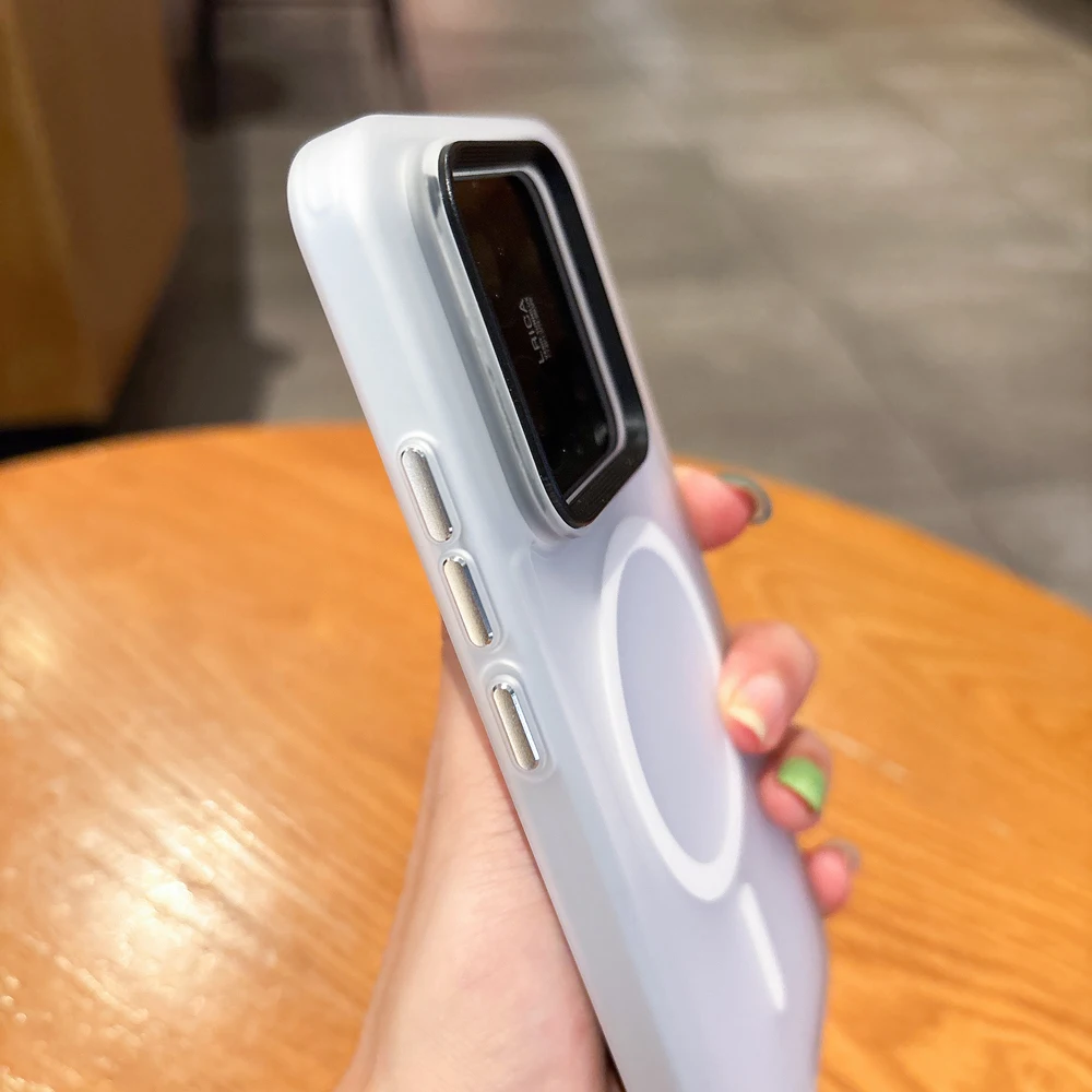 حافظة مغناطيسية فاخرة رفيعة للغاية وشفافة وغير لامعة لهاتف Xiaomi 15 Pro 15 Pro Magsafe غطاء شحن لاسلكي
