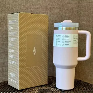 Vakumda izole edilmiş kırmızı araba, stanley'e 30oz 40oz, çift duvarlı, sıcak, soğuk, içecek ve seyahat kapağı ve pipet, paslanmaz çelik Stanley kupası'nın en iyi 10 satışı, kahve - №9