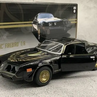 Green Light 1/24 1973 HQ MONARO GETS Muscle Car Alloy Car Model, Two Doors
