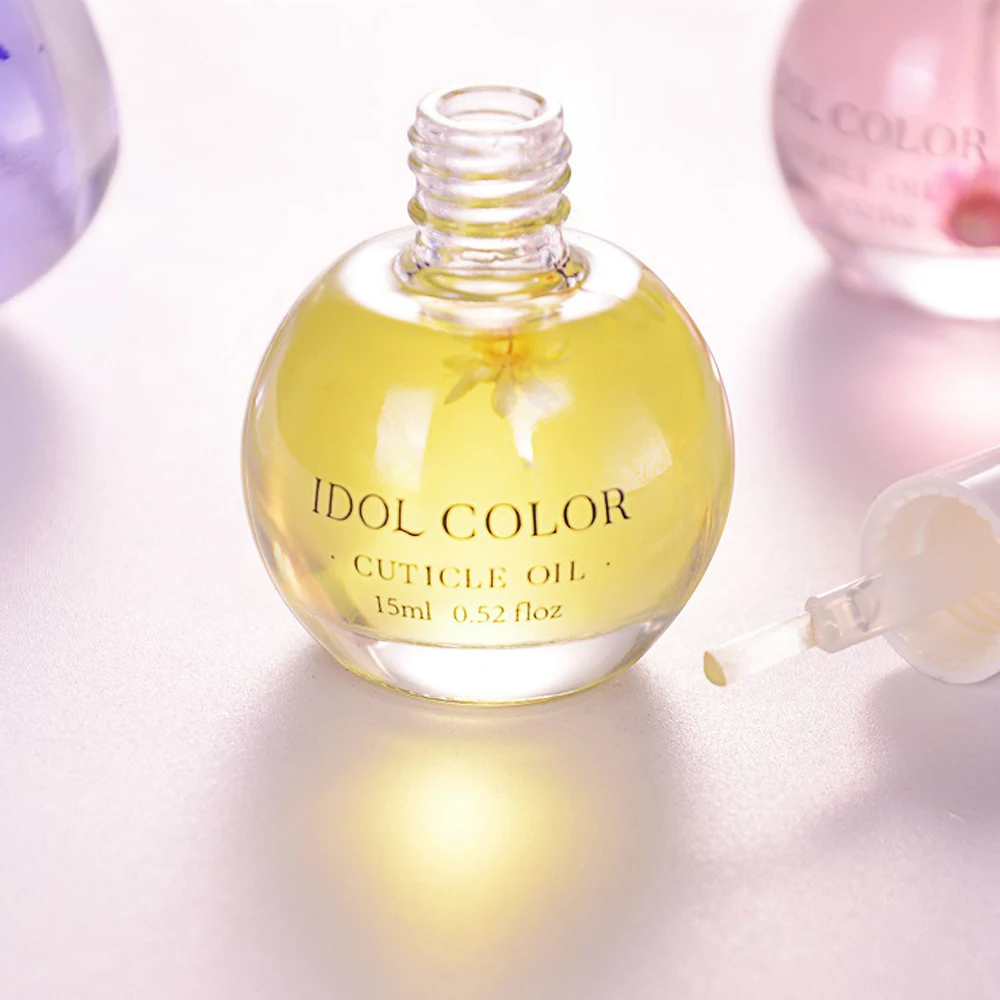 15ML ネイル栄養キューティクルオイルは、爪とキューティクルに潤いを与え、強化します。植物由来の栄養素が豊富で、ネイルトリートメントに最適です*