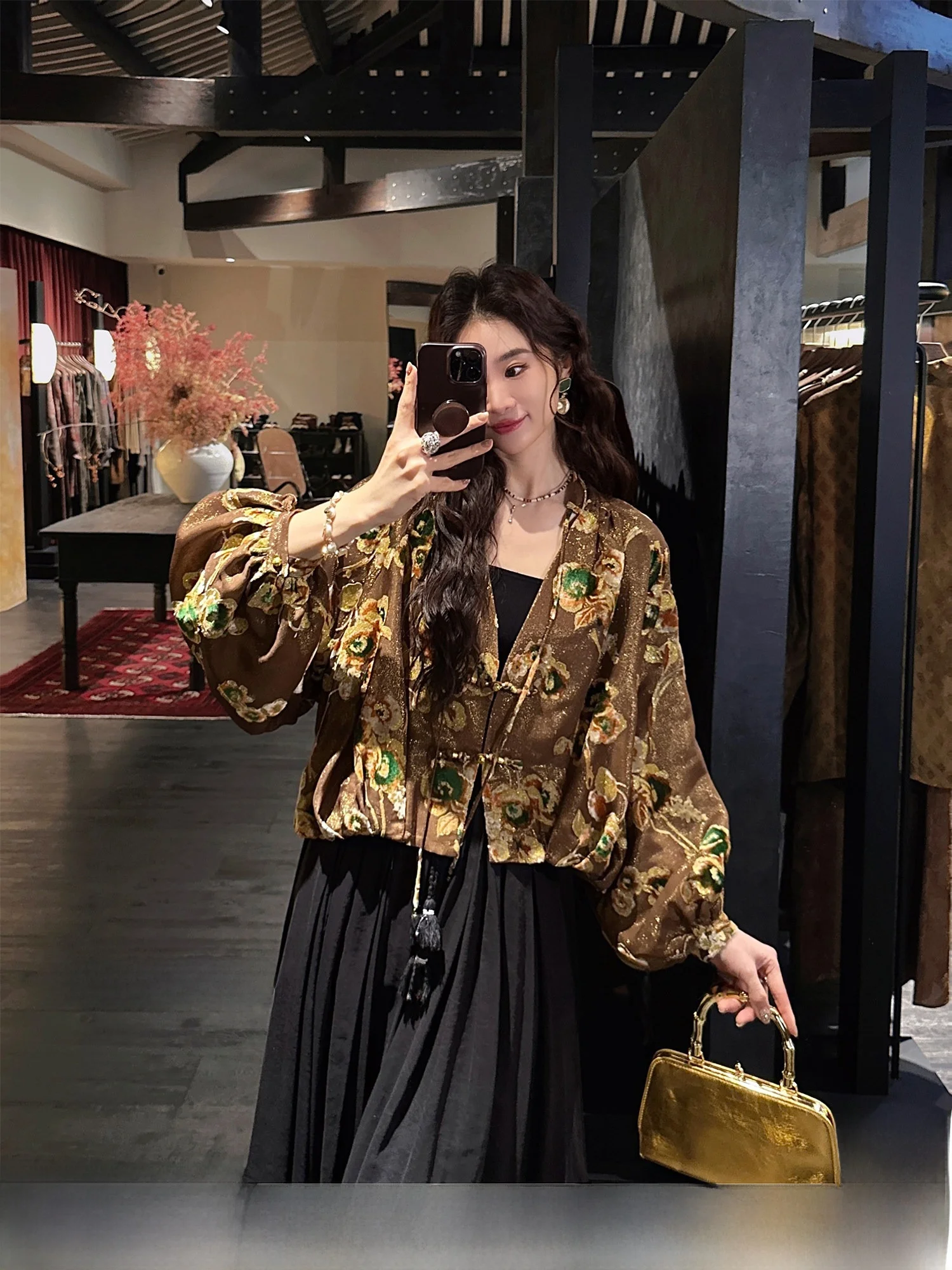 

Sanji Bla Flower New Chinese Sle Jaet Early Spring Knitted Burned Flower Gold Weaving Floating Light Silk Unique And Be...