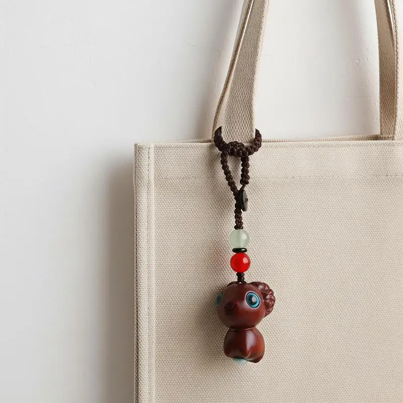 Schaf-Schlüsselanhänger aus Sandelholz, perfekt zur Taschendekoration, Schlüsselzubehör, Geschenk für Freunde – Detail 9