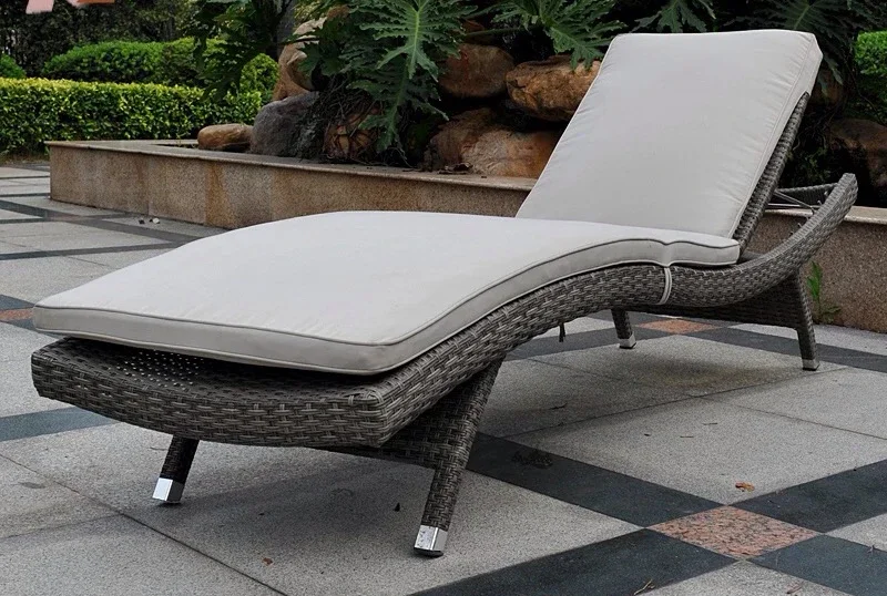 Resort Pool Project Lounge Rattan Wicker Folding Rattan Beach Pool Lounger Chaise Chair Folding