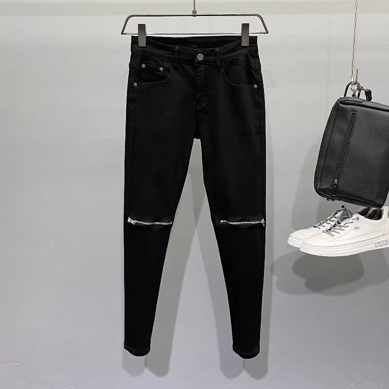 New Men's Slim Fit Pure Black Denim Jeans Knee Zipper Nine Point Small Foot Pants Korean Version Youth Trendy Casual Jeans