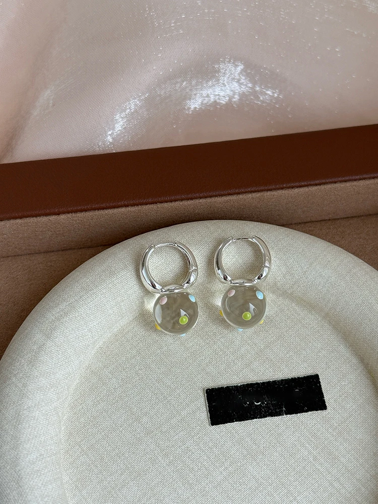 Makronen-farbige Tropfenglasur-Polka-Dot-Ohrringe mit transparenten runden Kugelanhängern für Damen – Trendiger Schmuck 2026, vielseitige Accessoires – Detail 7