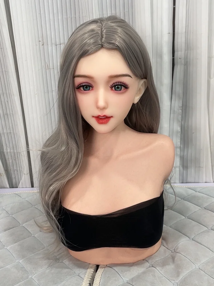 

New model: 1:1 replica of a female head model, made of TPE material, with realistic skin texture, featuring a sexy female head.