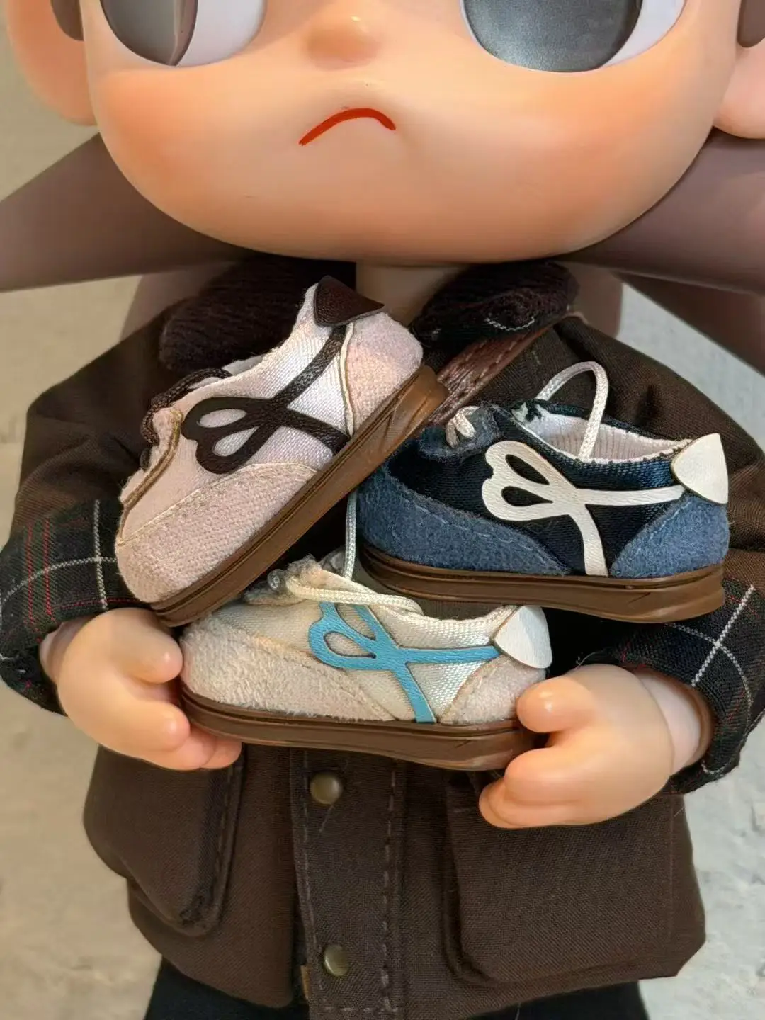 ชุดตุ๊กตา Zsiga1/8 หมวกสีเทา ชุดสูทสีดำเท่ๆ พร้อมแว่นตา ชุดการ์ตูนน่ารัก ชุดแต่งตัวแฟชั่นเท่ๆ น้องสาว Gazi