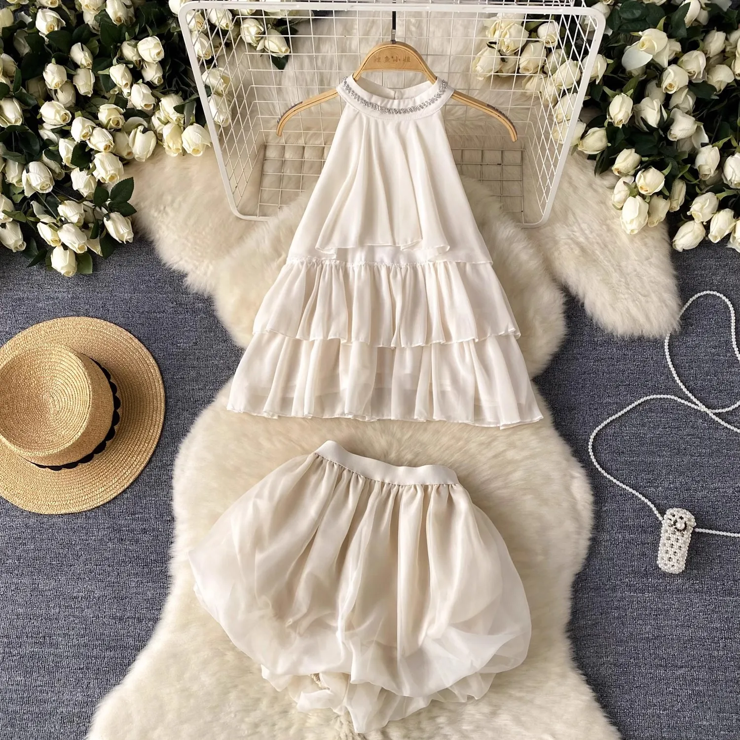 

Hottie Halter Top High-Waisted Shorts Two-Piece Suit Sexy Spice Neck Chiffon High Waist Bud Shorts Sexy Summer Suit