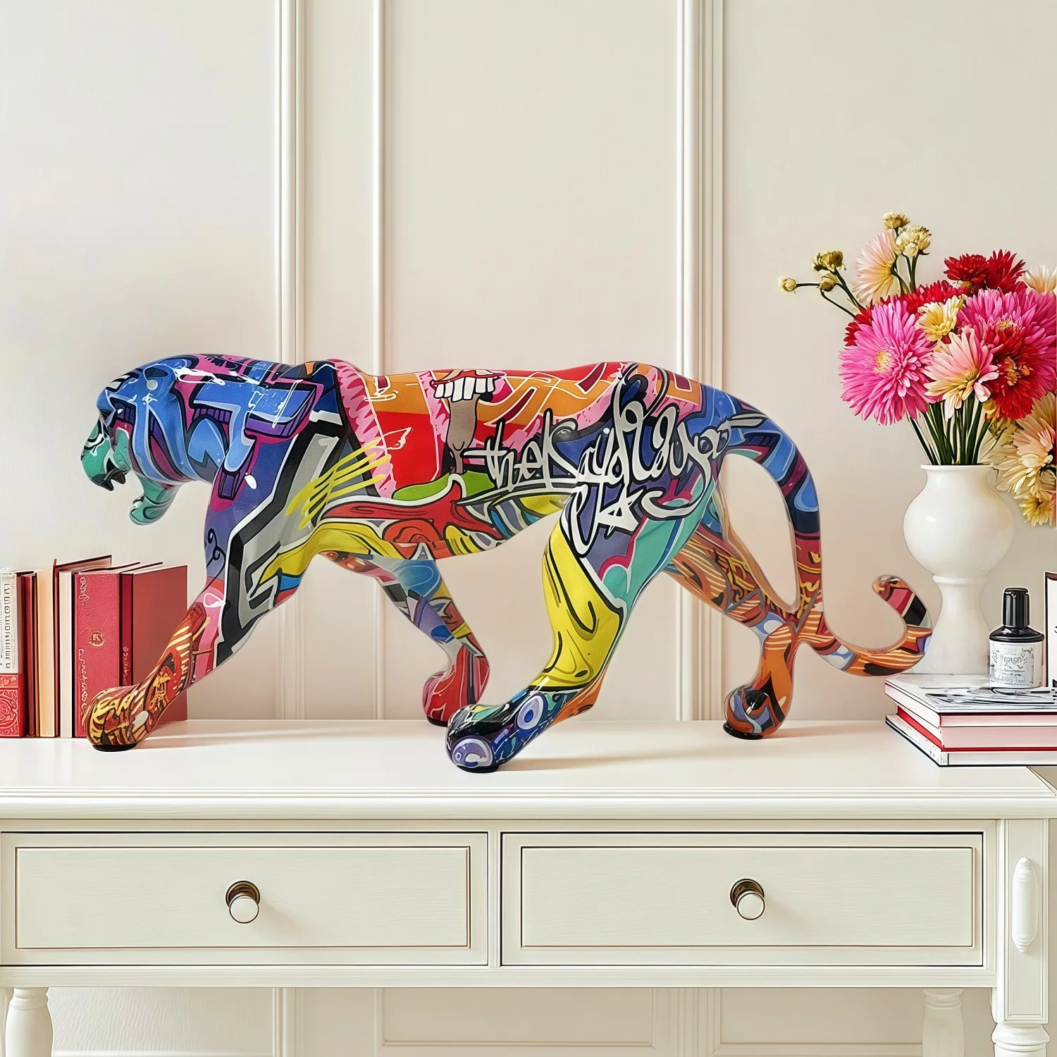Creative Walking Leopard Resin Cheetah Figurine Leopard Decorative Sculpture Panther Statue Home Bar Living Room Decor Gift