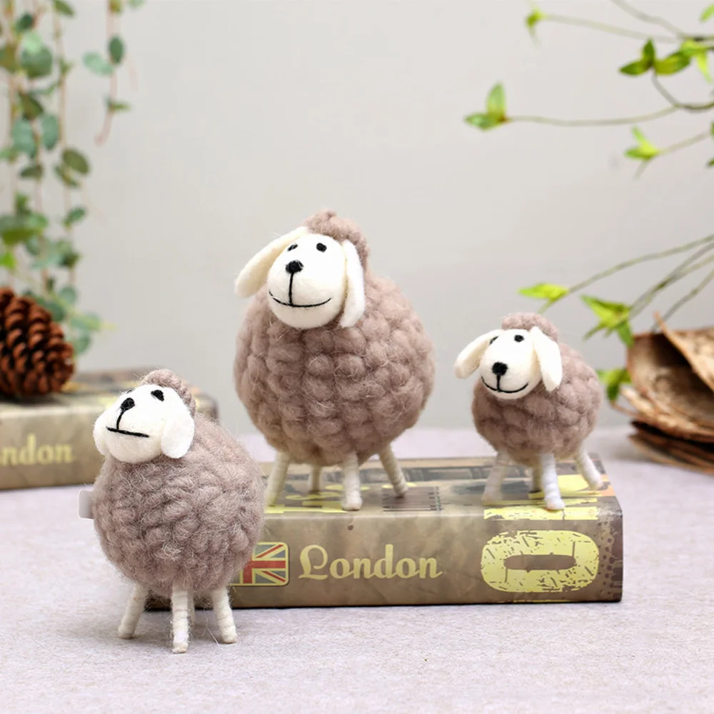 Mini adorno de mesa, figuritas de ovejas de fieltro, miniaturas de fieltro de lana, cordero, juguetes bonitos, decoración de escritorio, muebles para el hogar, regalos para niños, 1 ud.